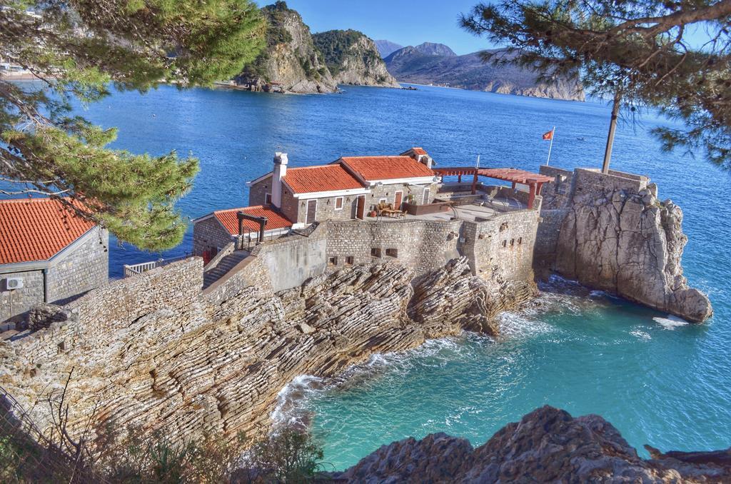 Studio Lucica Petrovac Luaran gambar